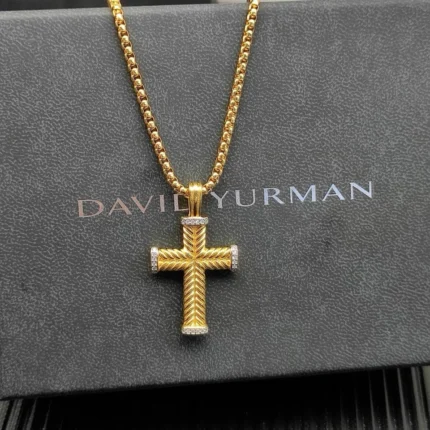 Stainless Steel Cross Necklace Pendant with Chain